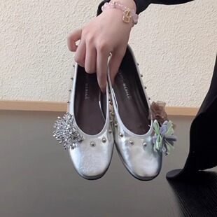 优雅气质百搭单鞋 饰浅口羊皮女平底芭蕾舞鞋 2cm水钻花朵装 RubyL