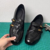 RubyL 单鞋 3.3cm英伦风金属扣粗跟乐福鞋 女牛皮圆头魔术贴小皮鞋