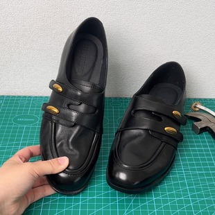 单鞋 女牛皮圆头魔术贴小皮鞋 3.3cm英伦风金属扣粗跟乐福鞋 RubyL