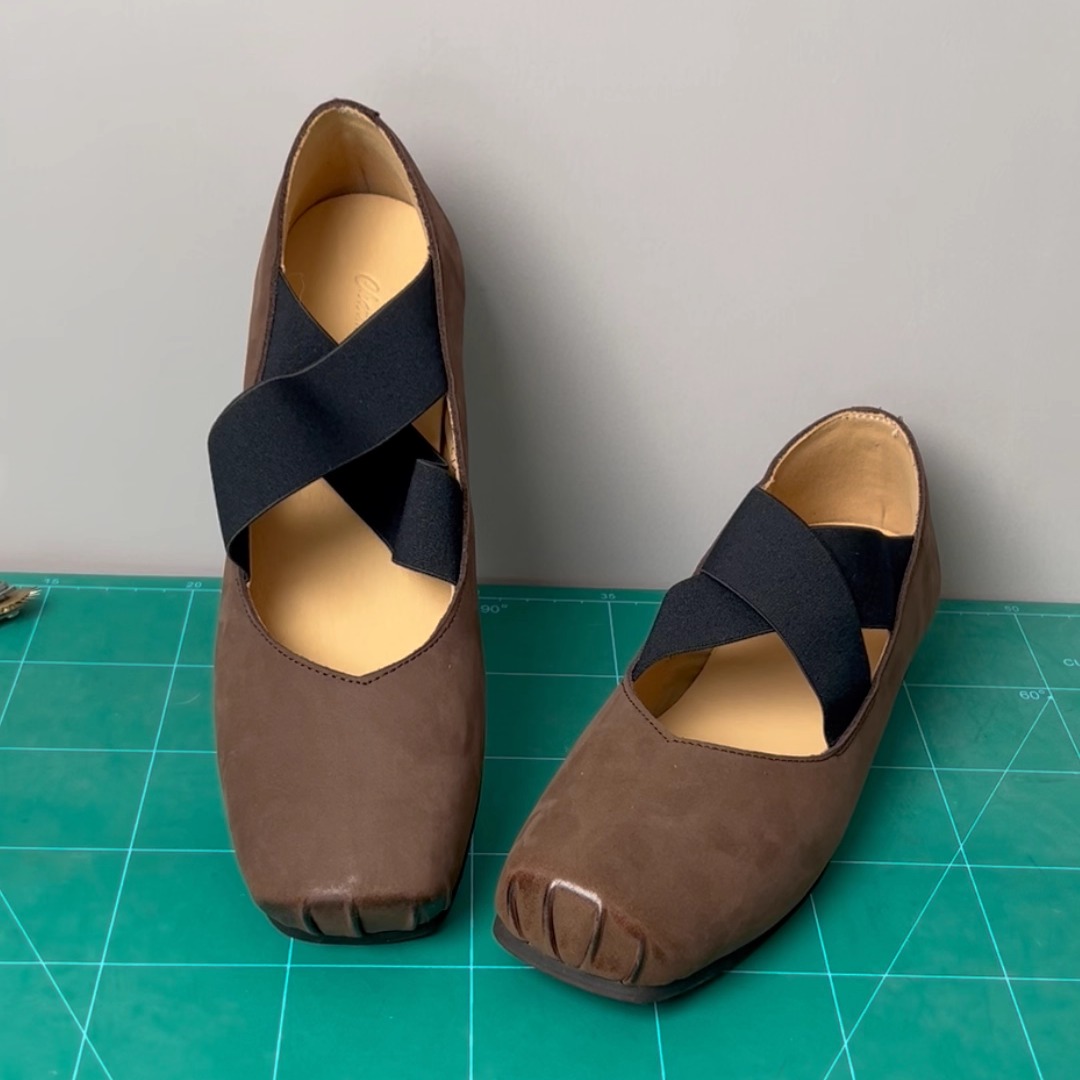 猪鼻子芭蕾舞鞋女交叉带玛丽珍鞋