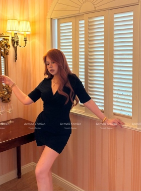 星野漫游 优雅复古纯欲性感辣妹风设计师款显瘦交叠v领连衣裙G264