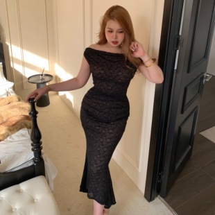 野蔷薇 纯欲气质微胖显瘦性感收腰修身蕾丝设计感长裙G057