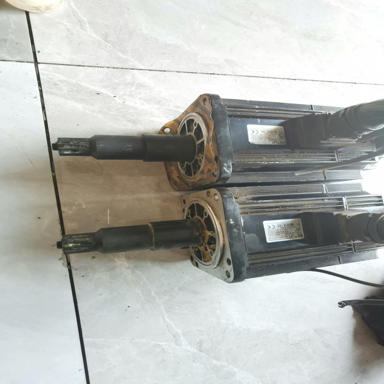 埃斯顿伺服电机 EMG-15DSA24【议价】