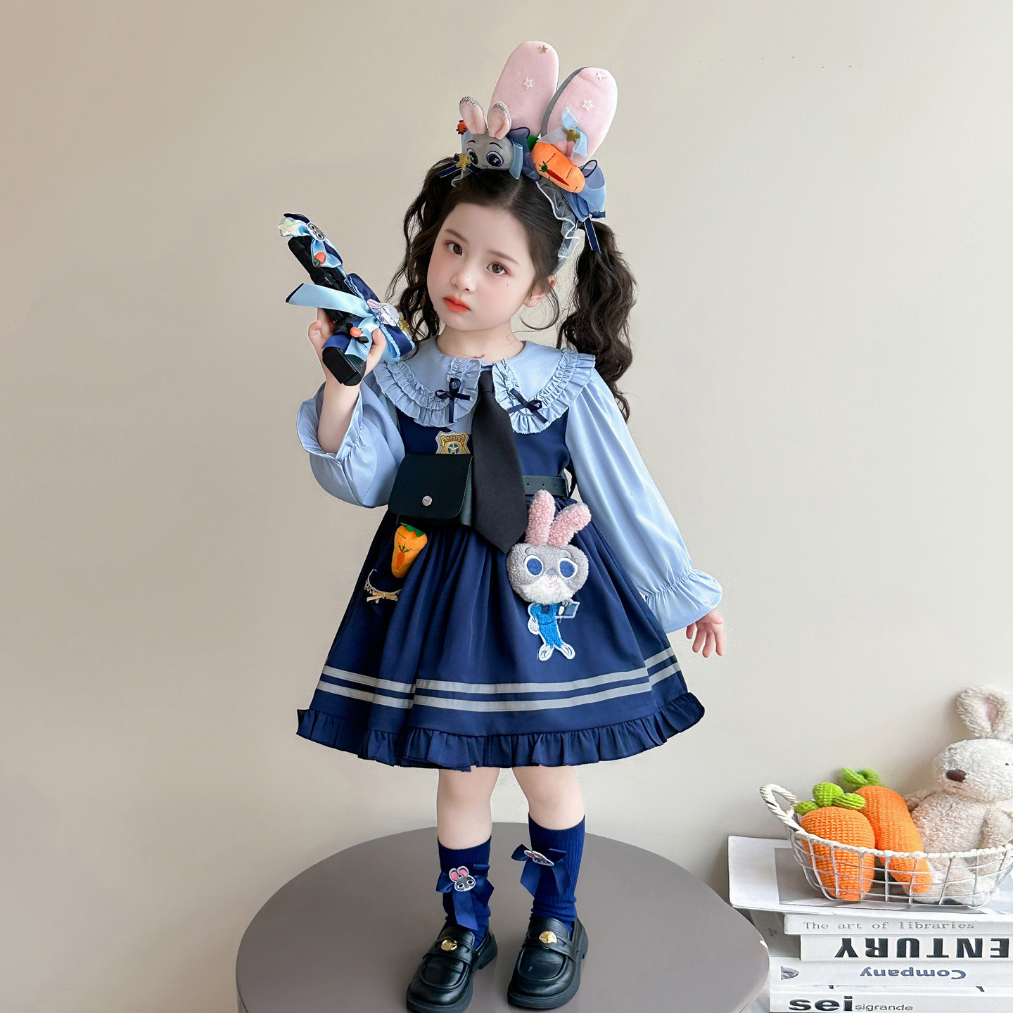 兔子警官衣服儿童洋气女童学院风连衣裙春秋2026新款宝宝公主裙子
