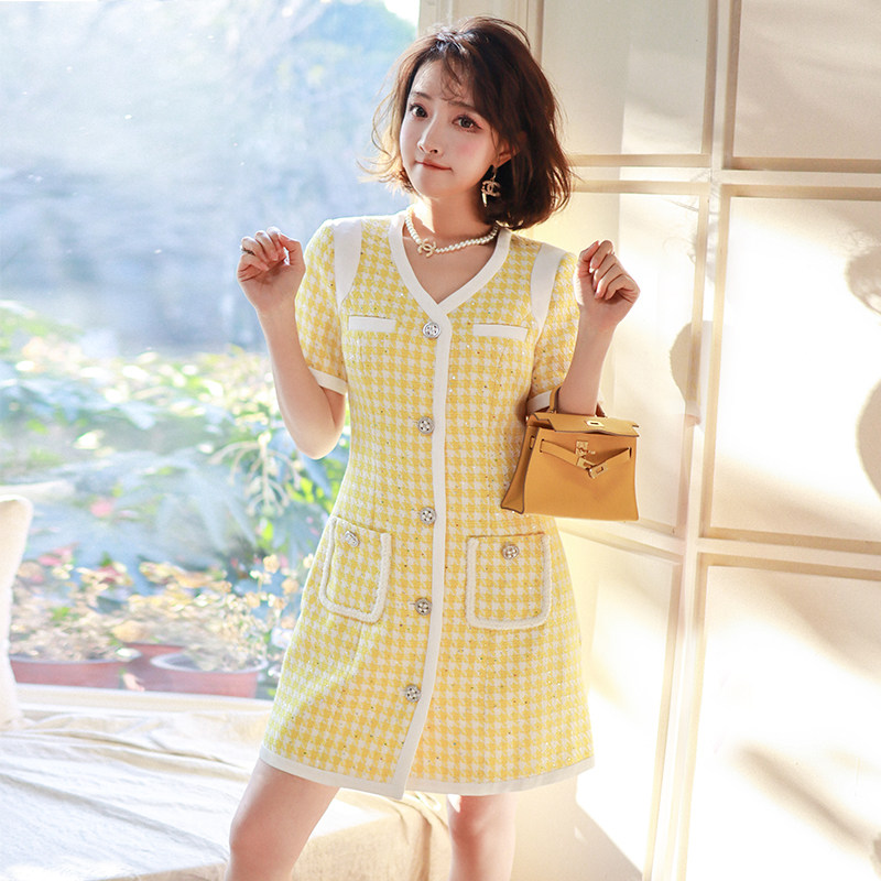 miuco活力柠檬黄亮片格纹花呢桃心领连衣裙女装【现货】