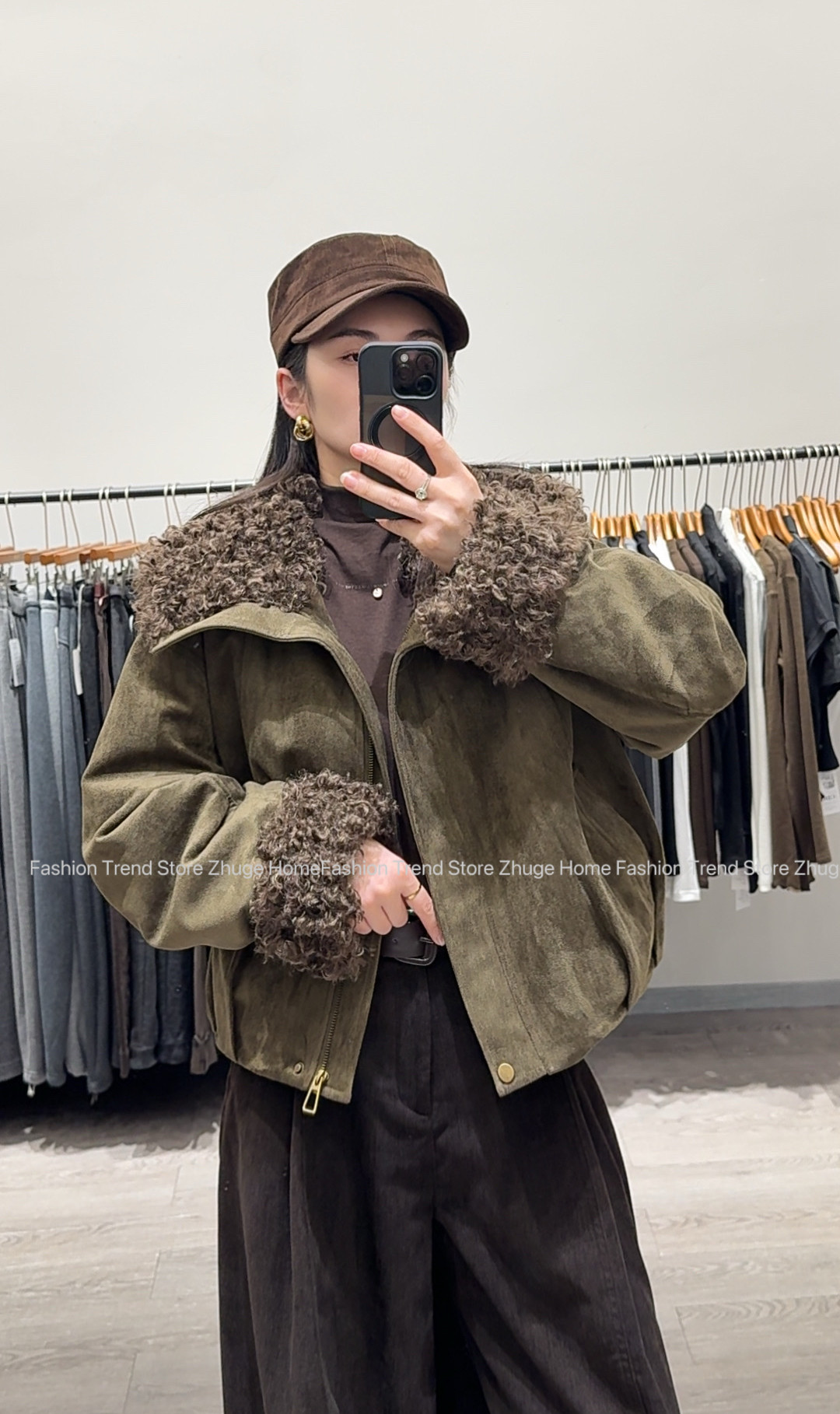 欧货2025冬季款大翻领皮毛一体短外套女宽松百搭麂皮羽绒服66159,女装/女士精品,皮衣,淘宝优惠券,粉丝福利购,淘宝优惠卷