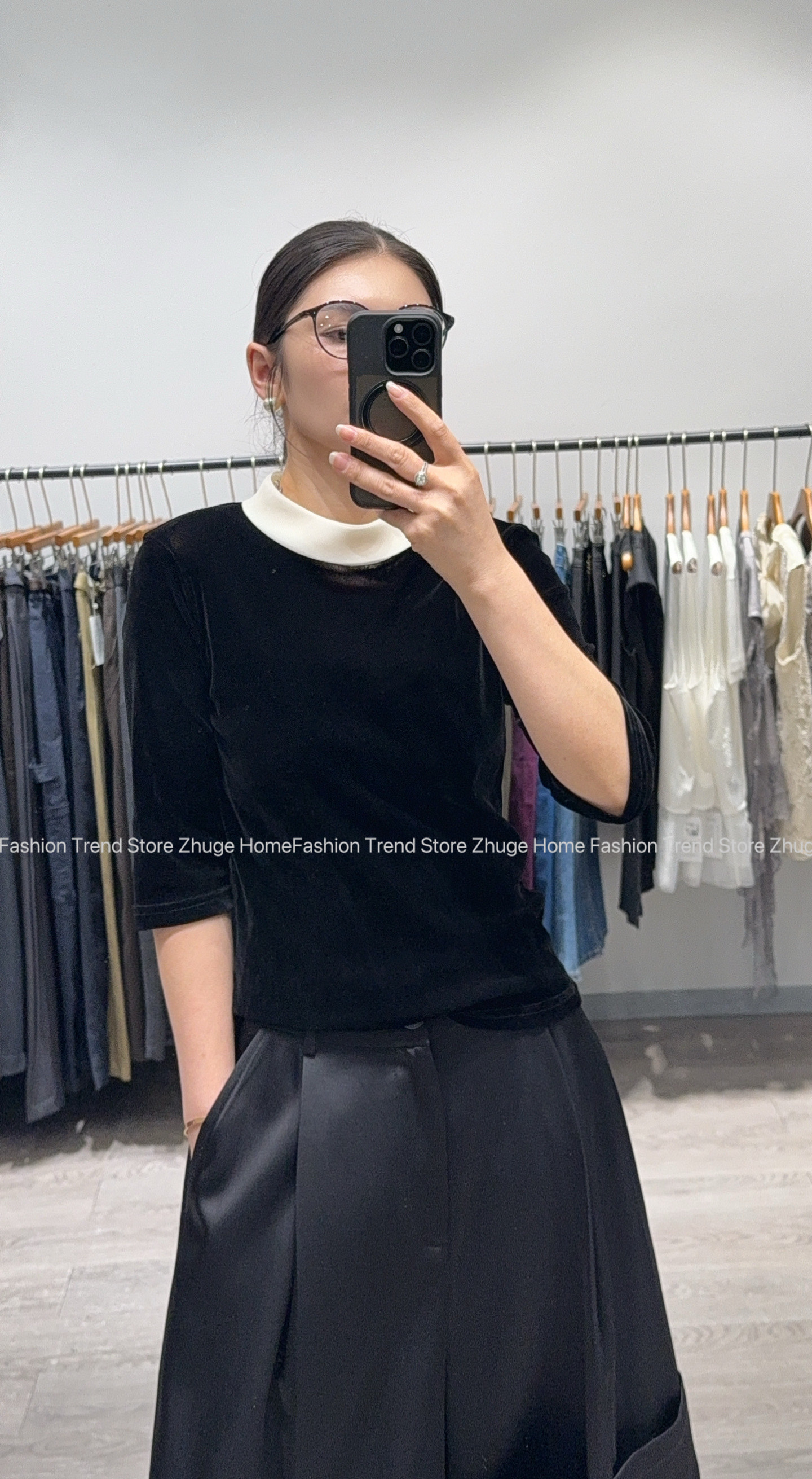 欧洲站2026秋季新款法式拼接撞色丝绒上衣女显瘦修身五分袖