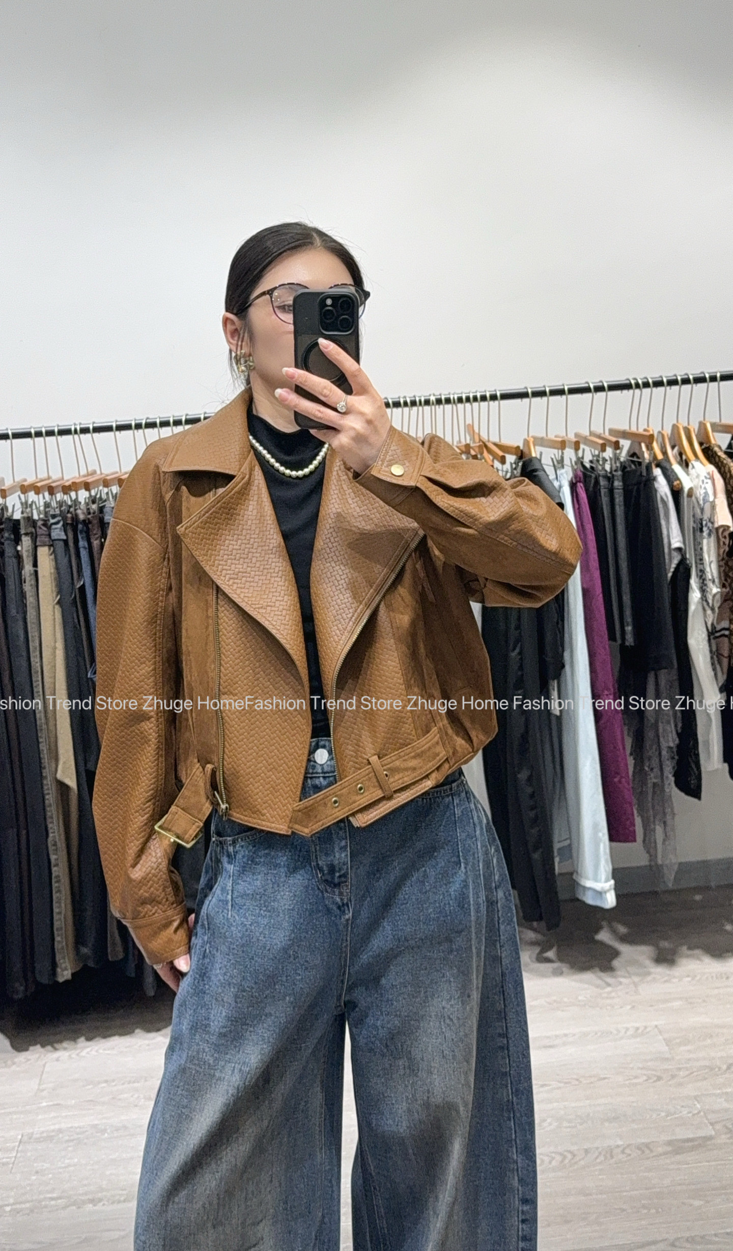 欧货高端秋装新款2026翻领腰带麂皮绒拼接pu皮衣机车短外套女上衣