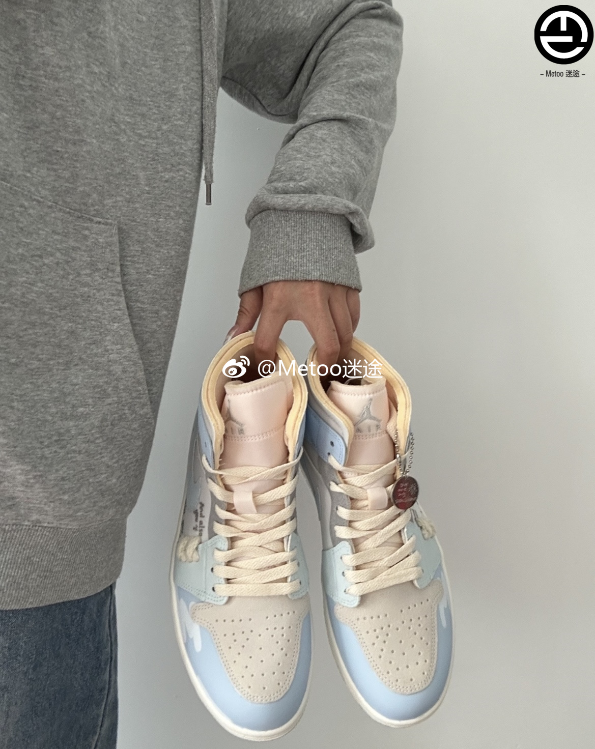 定制球鞋 Air Jordan 1 Mid 涂鸦星球 金属吊牌 简约 字母 篮球鞋
