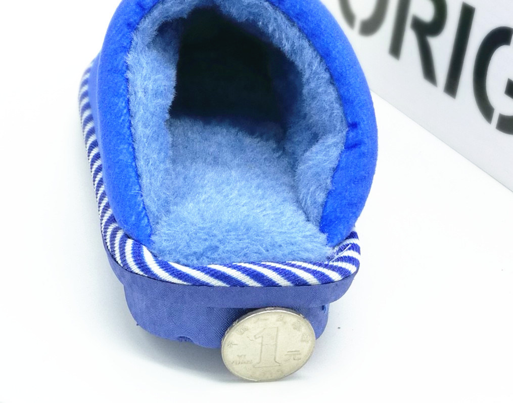 Pantoufles enfants en autre pour hiver - semelle autre - Ref 1010523 Image 3