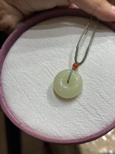 浅黄口平安扣 2.4 大小厚度 0.8