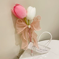 Розовый белый. Тулип