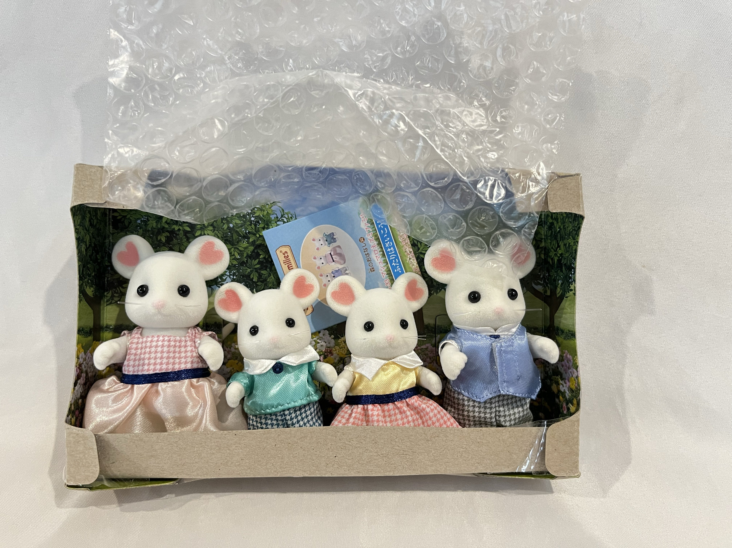 SENBEL 가족 딸기 코알라 고슴도치 실크 고양이 빵 푸들 붉은 사슴 원래 개봉되지 않은 놀이 집 장난감