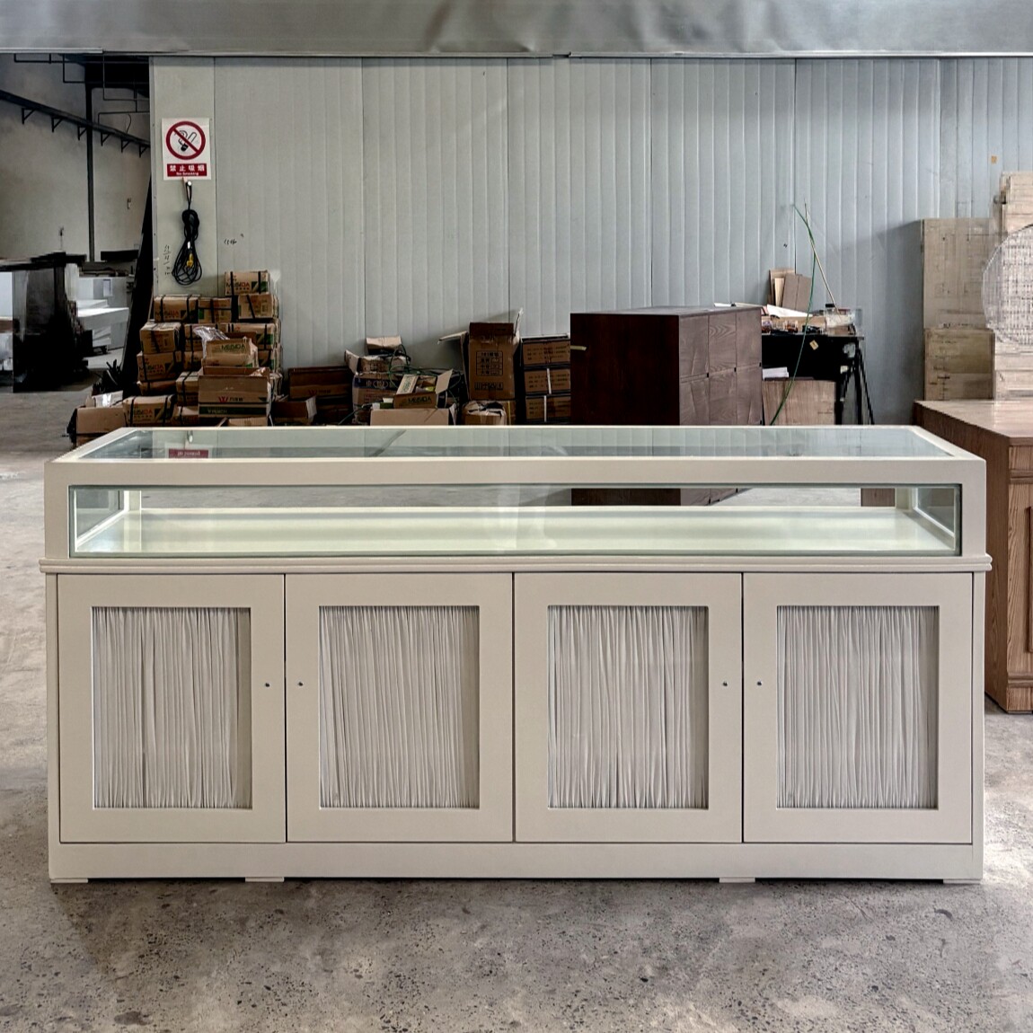 服装店中岛桌工作台展示柜流水台