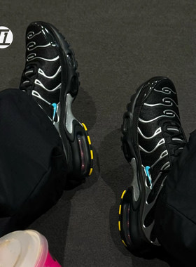 耐克AIRMAXPLUS男气垫休闲鞋