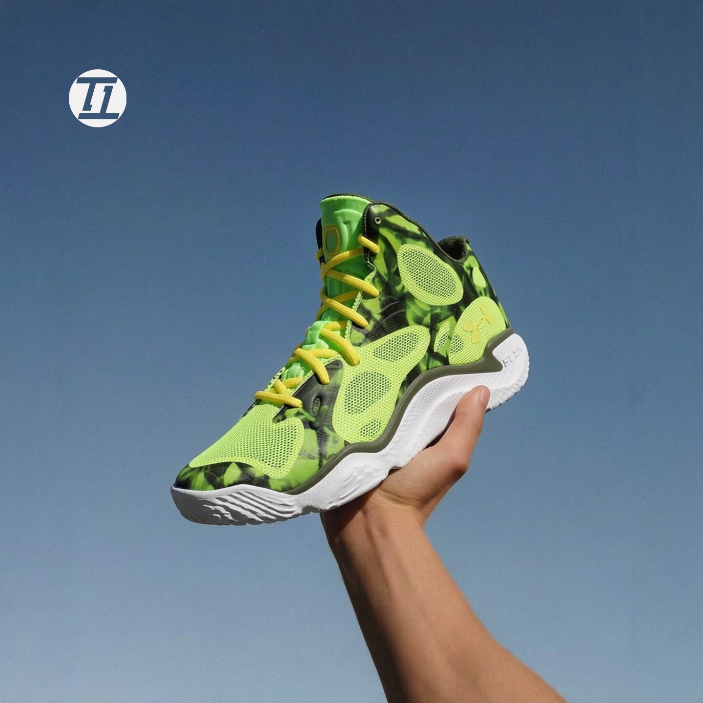 安德玛UA CURRY SPAWN FLOTRO库里高帮健身防滑实战篮球鞋3026640