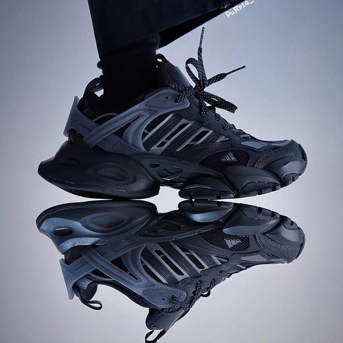 Adidas/阿迪达斯轻机运动休闲鞋