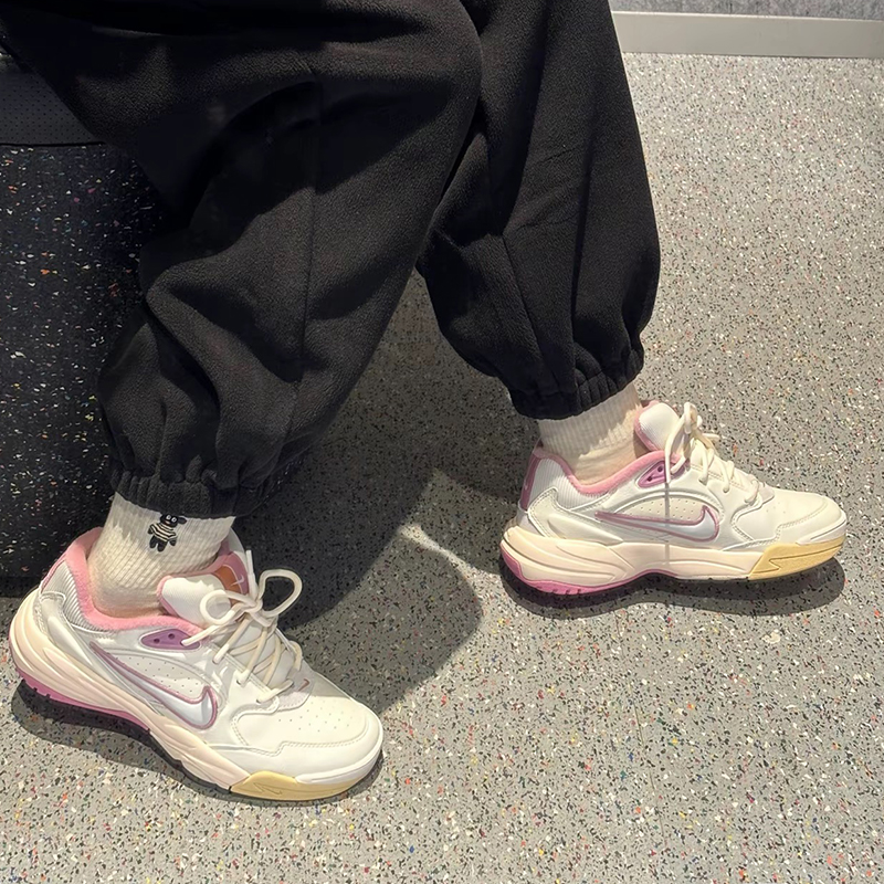 耐克/Nike时尚复古运动跑步鞋