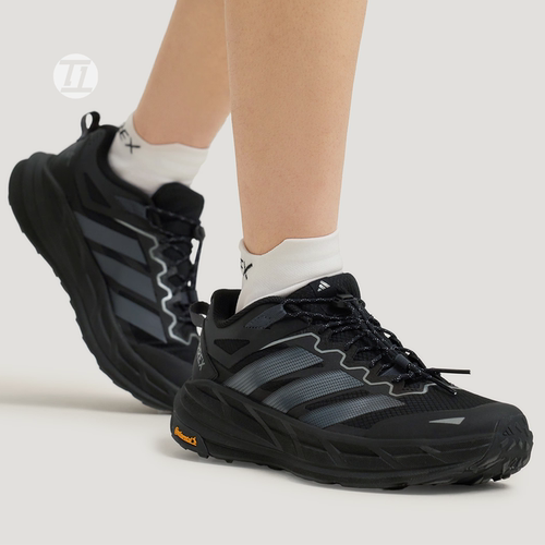 ADIDASFREEHIKERLT跑步鞋