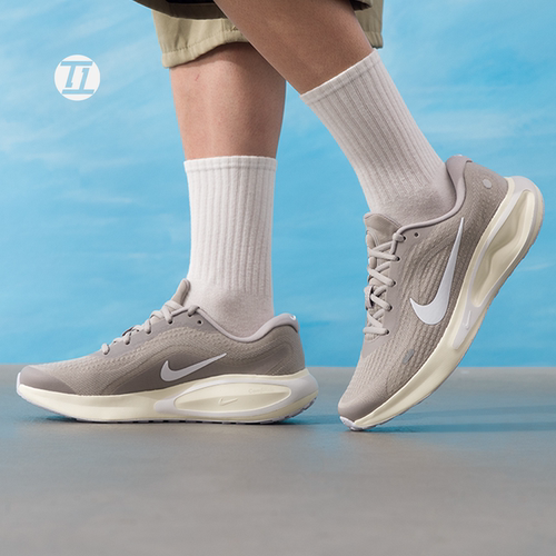 回弹运动训练跑鞋耐克/Nike
