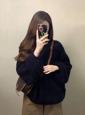 老钱风黑色圆领毛衣女秋冬加厚高级感上衣内搭针织衫宽松慵懒套头