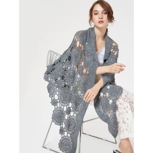 细柳秋冬新款翻领斗篷式大披肩手工钩花披风灰色羊毛两用女士围巾