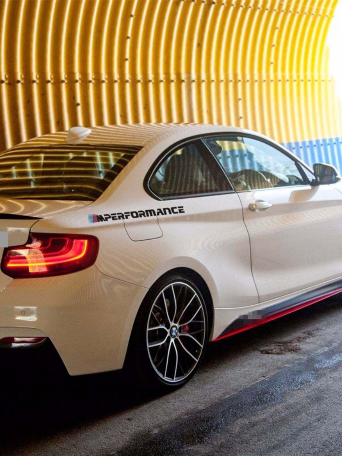 宝马车身贴纸拉花1系2系3系5系7系x1x3x5x6改装装饰后翼子板车贴