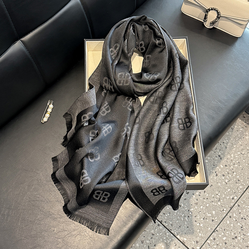 2025新款高级时尚春夏长丝巾真丝披肩围巾时尚百搭天丝棉字母围脖