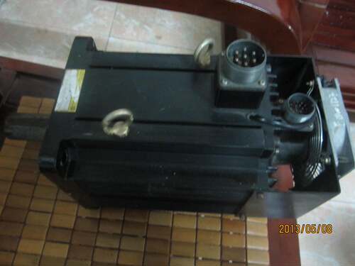 166-SINANO 信浓伺服电机 8MC752C-3CPAE-TG1 7.5KW 1000R 现货