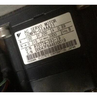 首单优惠-二手安川电机 SGMPH-01AAA21 带减速机17-50
