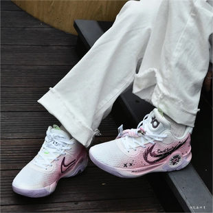 Nike 定制 心动时刻字母涂鸦粉低帮男女实战篮球鞋 Trey 球鞋