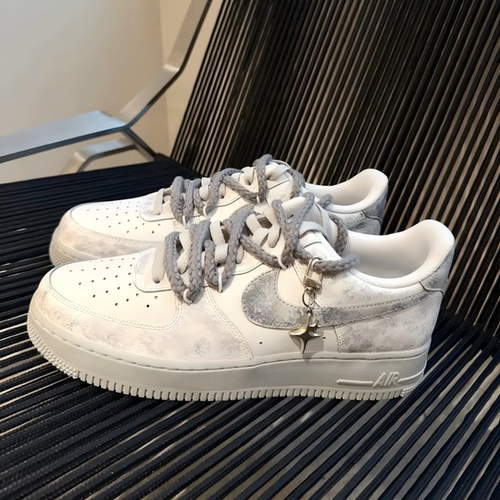 NikeAirForce1灰域行者板鞋