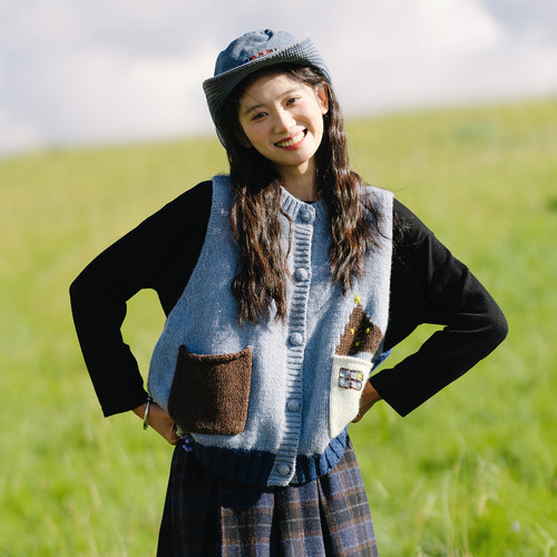 古苔原创插画拼色背心马甲秋季女