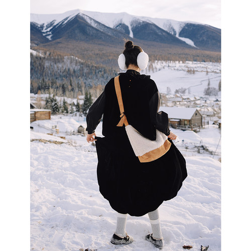 丝绒花苞裙古苔新年圣诞氛围感女