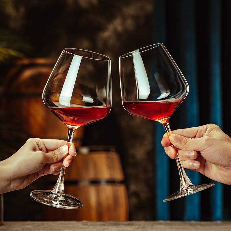 轻奢水晶b玻璃红酒杯套装家用勃艮第高脚葡萄酒杯子旋转醒酒器礼
