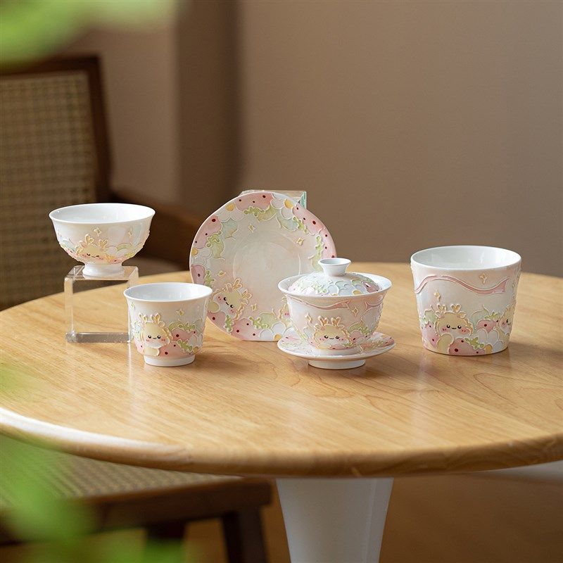 猪口杯陶瓷水杯手绘草莓龙可爱茶具茶杯釉下彩手工陶.瓷盖碗果盘