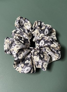 真丝发圈大肠圈5.5cm宽花边直径13cm灰色印花