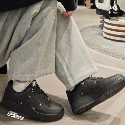 Nike四勾系带女子板鞋低帮