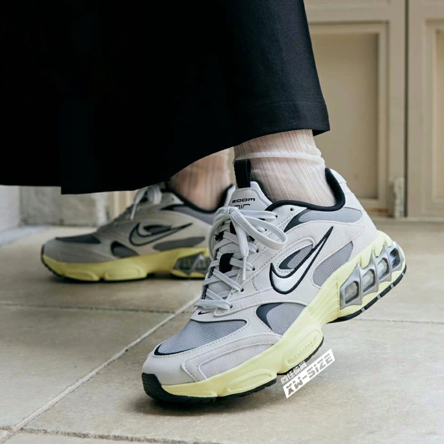 Nike耐克气垫黑白低帮运动鞋