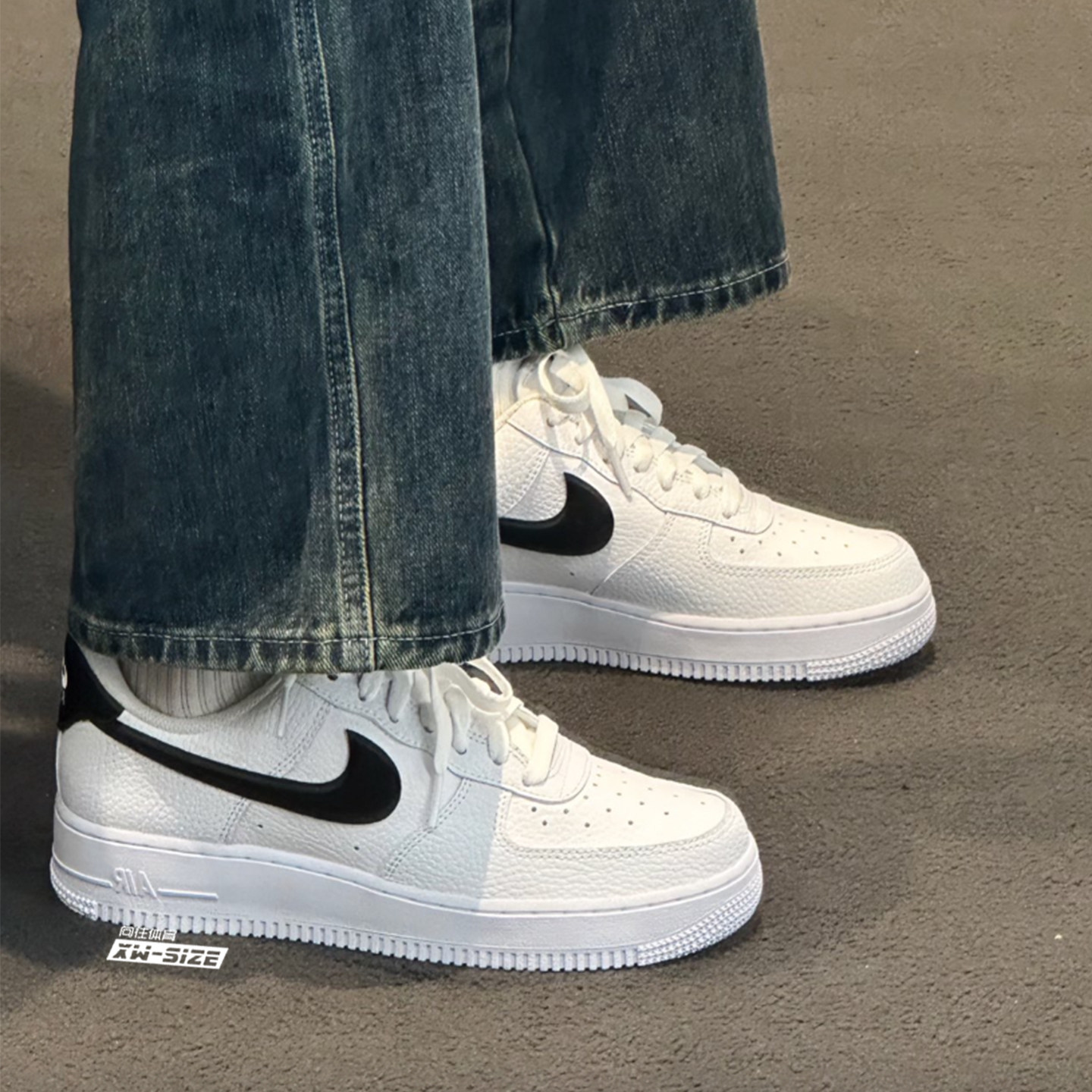 向往体育Nike/耐克Air Force1男子AF1白黑空军经典板鞋CT2302-100