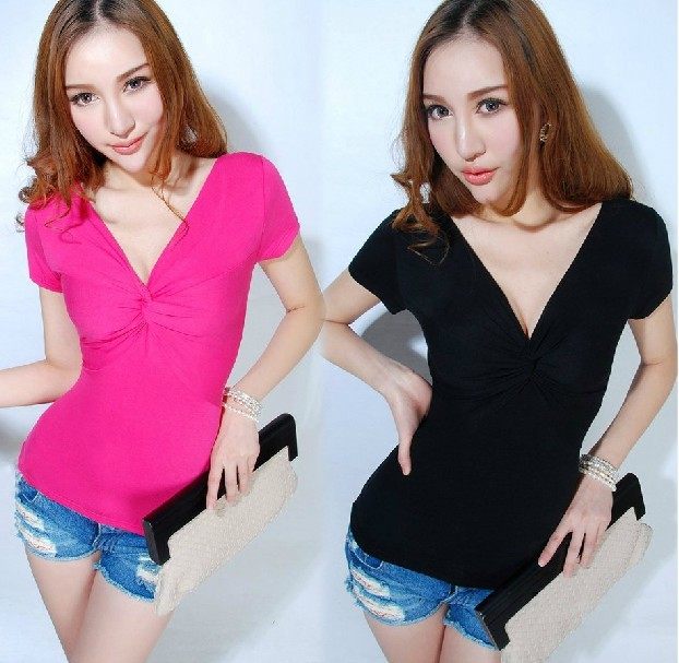 夏女上衣韓版莫代爾短袖t恤女性感夜店V領露背修身顯瘦大碼打底衫在類目 女裝/女士精品, T恤中 - 來自Buy2taobao.com提供專業的淘寶代購服務