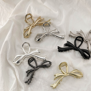 撤柜清仓 送1件 任选2件 哑光蝴蝶结抓夹大号盘发鲨鱼夹子 20元
