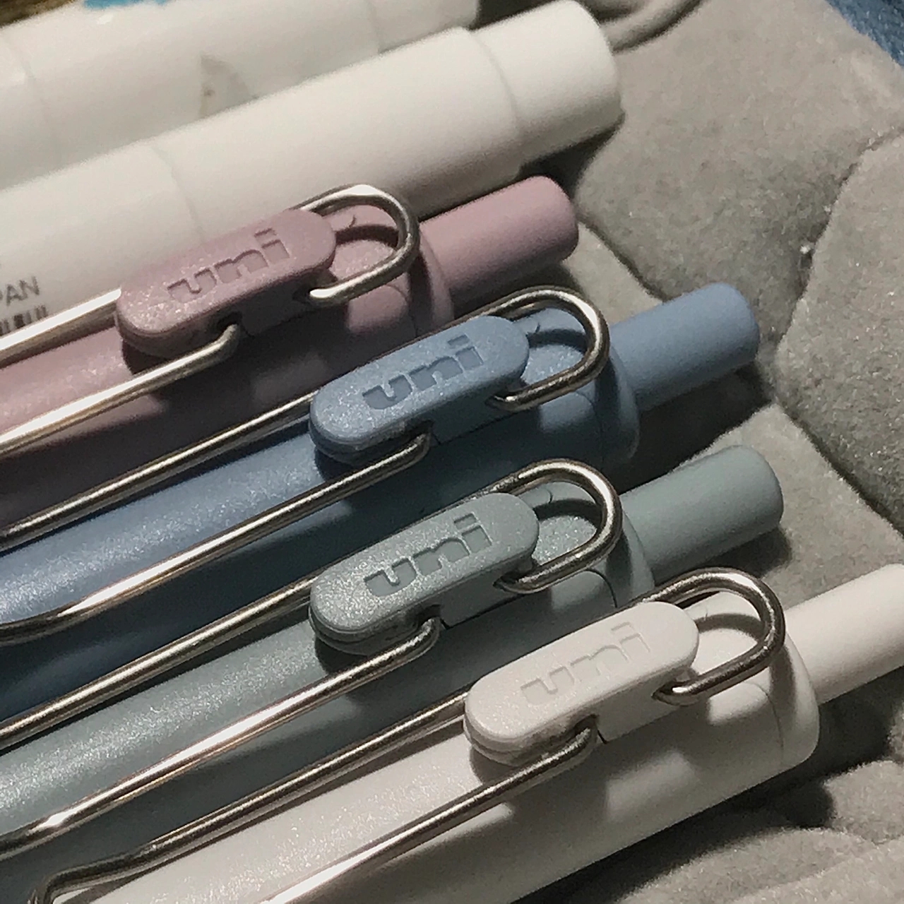 uni/三菱铅笔按动速干PVC