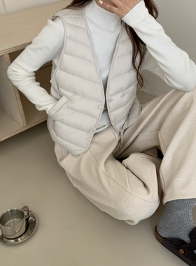 90鹅绒内搭羽绒小马甲女短款2026早春新款可外穿无袖V领坎肩保暖