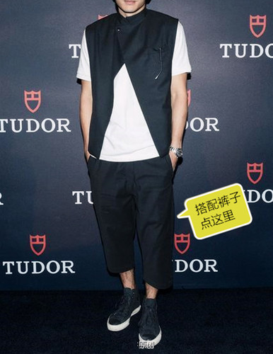 个性百搭高街人字开叉小立领马甲