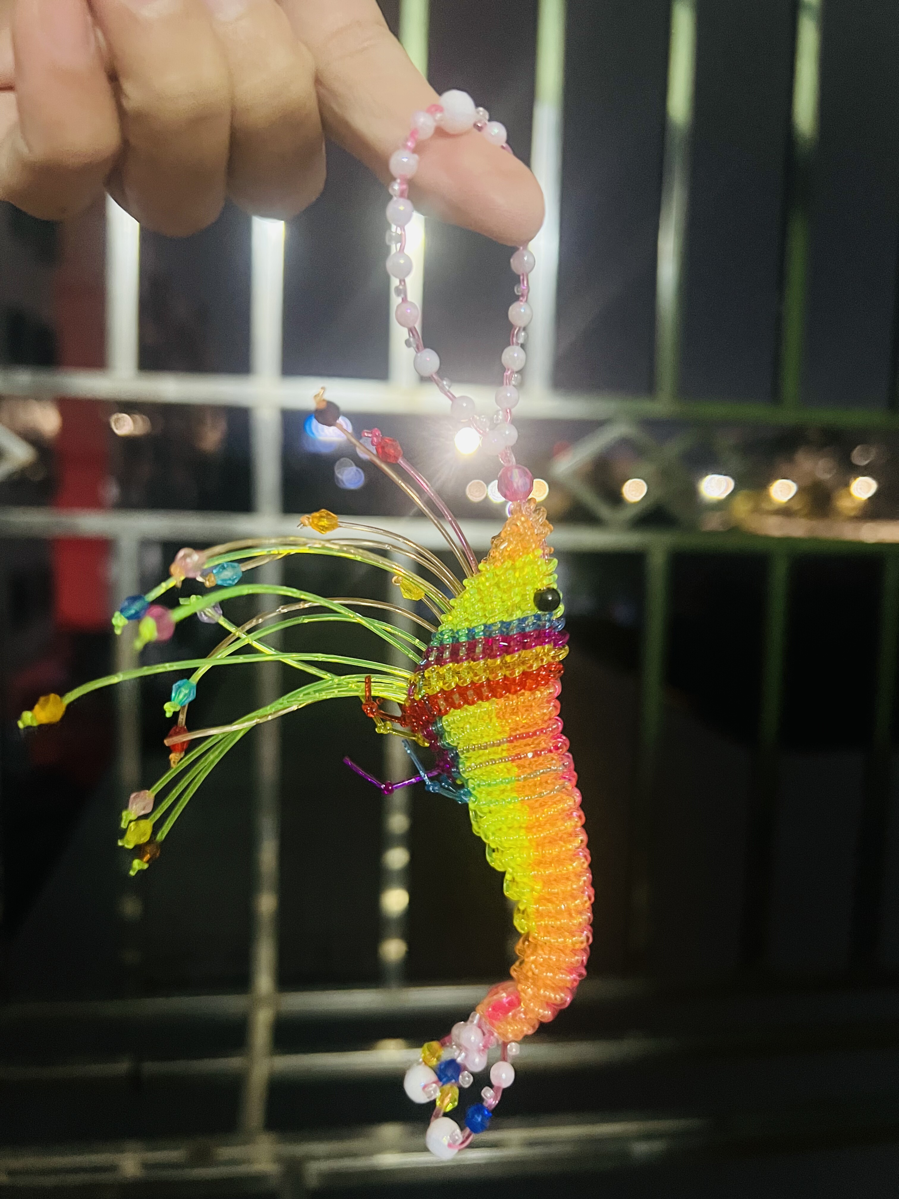 解压彩虹串珠大虾 手工编织玻璃丝挂件 工位治愈小物 送同事礼物,服饰配件/皮带/帽子/围巾,包挂件,淘宝优惠券,粉丝福利购,淘宝优惠卷