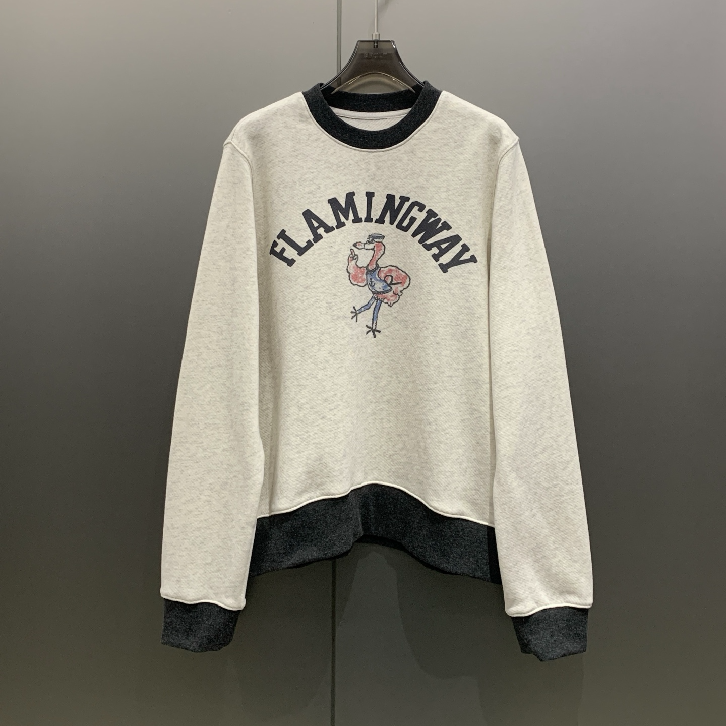 【小雨姐在这里】卡通火烈鸟字母印花拼色长袖卫衣女 A8073