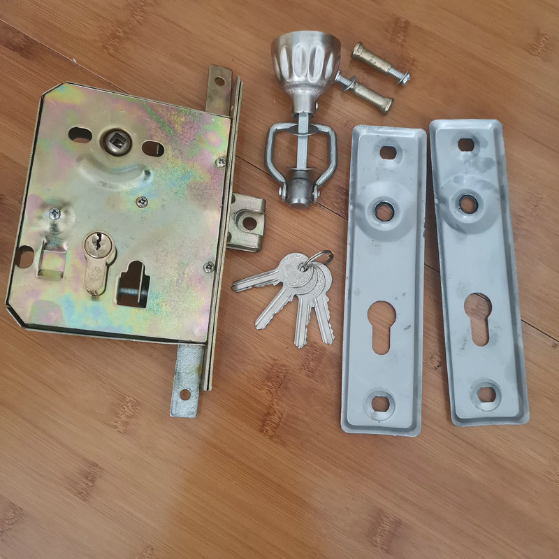 2+6或者4把钥匙35-45铁门推拉门