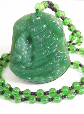 翠绿色东陵玉一帆风顺吊坠项链