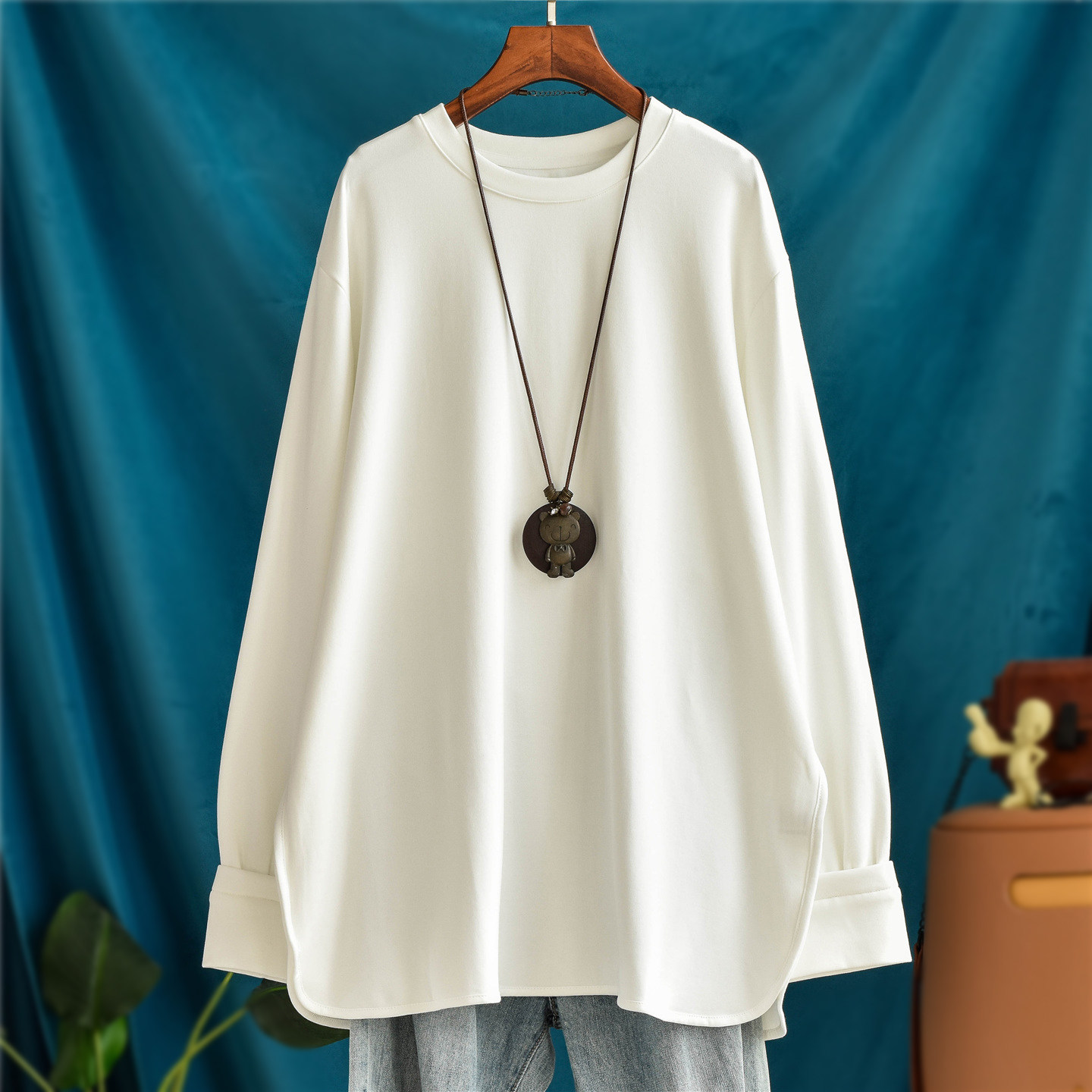 纯棉加厚加绒宽松大码中长款长袖大白t恤女内搭秋冬开叉打底上衣